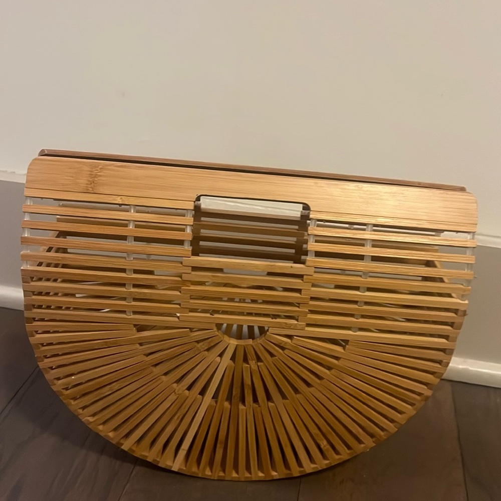 Bamboo clutch